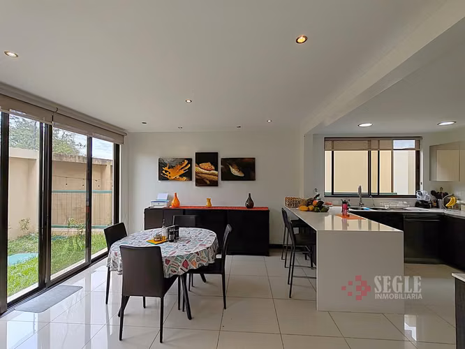 Casa en venta, Guachipelín de Escazú. Loma Real