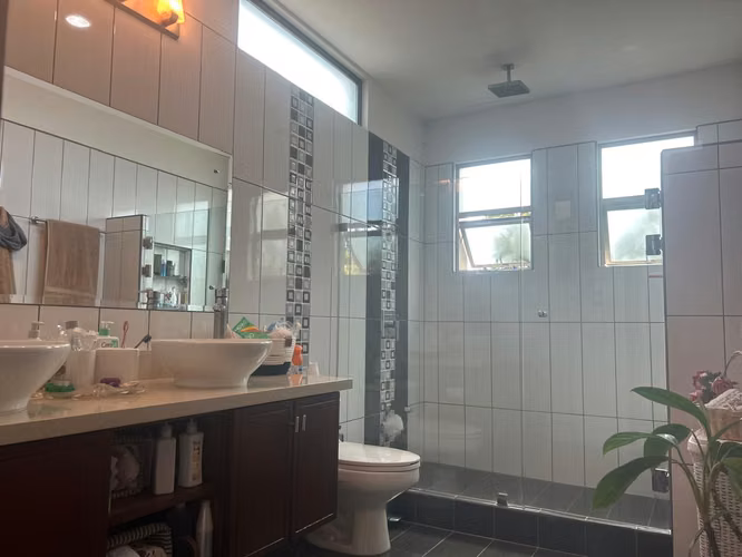 Venta de casa en Condominio Tierras del café