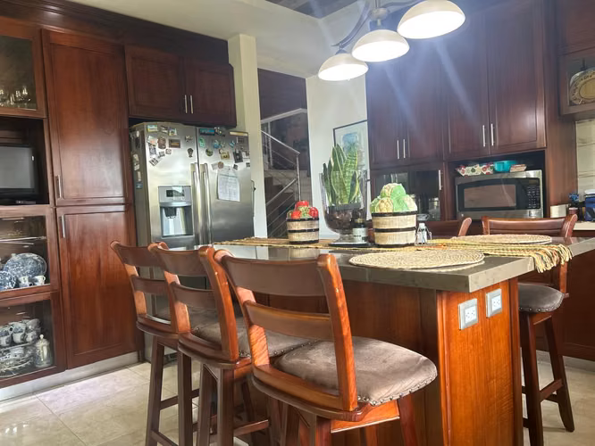 Venta de casa en Condominio Tierras del café