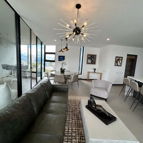 id # 39602 Penthouse de Lujo en Condominio Nuevo en Barrio Dent.