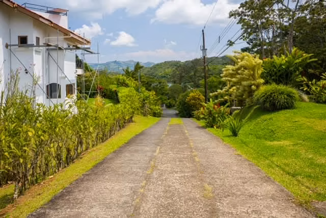 Lotes en proyecto privado con acceso frente al Lago Arenal - Imagen 18