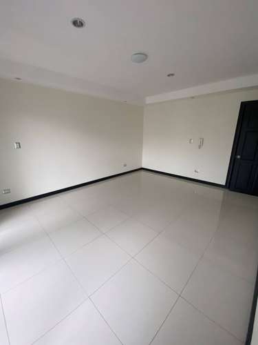 CASA EN SANTA ANA - Imagen 17