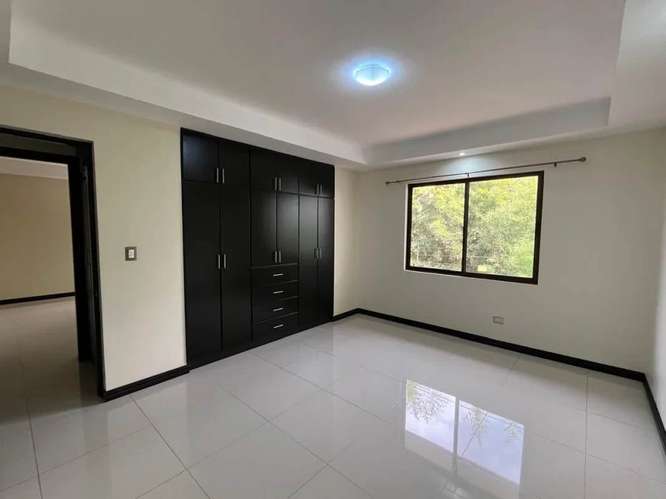 CASA EN SANTA ANA - Imagen 14