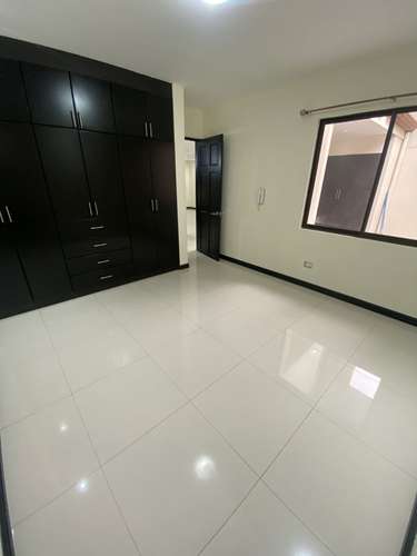 CASA EN SANTA ANA - Imagen 5