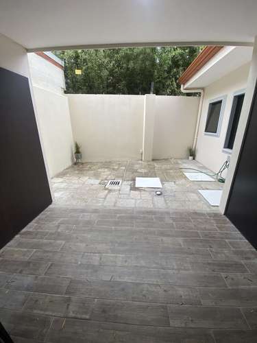 CASA EN SANTA ANA - Imagen 4