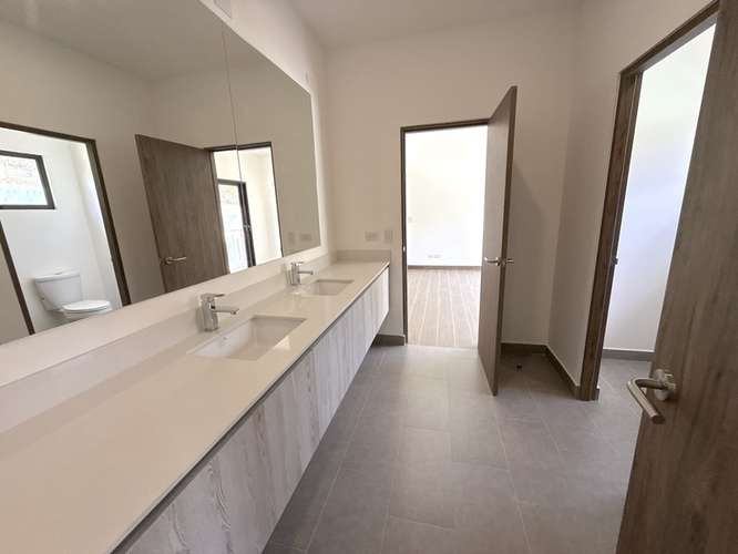 Venta, Penthouse Exclusivo en Alto de Las Palomas – Vistas Inigualables y Estilo Sofisticado 23727 - Imagen 18