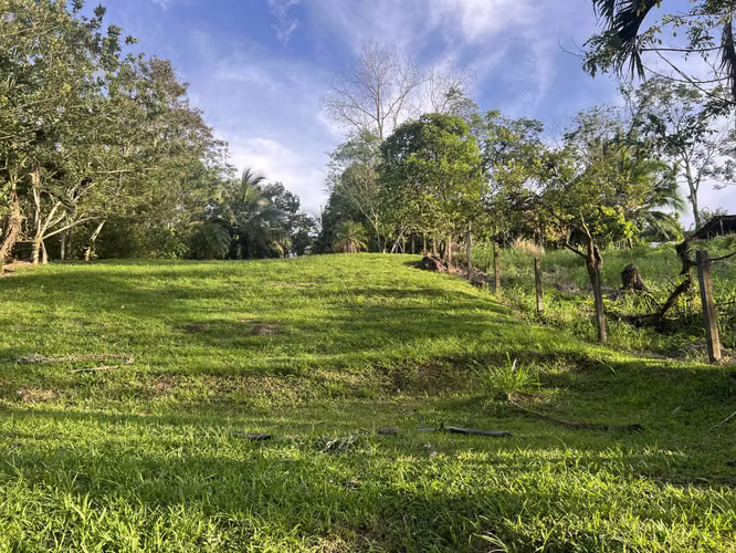 ¡Oportunidad única! Se vende lote de 1,000 m² en Florencia