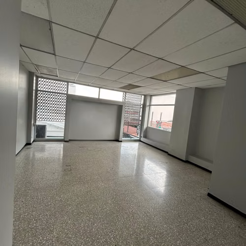 Alquiler de Piso Completo en Edificio cerca de la Plaza de la Cultura. ID 39918