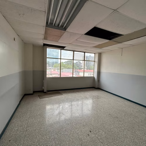 Alquiler de Piso Completo en Edificio cerca de la Plaza de la Cultura. ID 39918