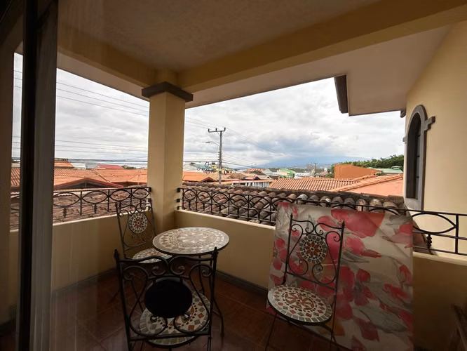 ¡Casa en venta en Residencial Quizarco – Con amplio rancho incluido!