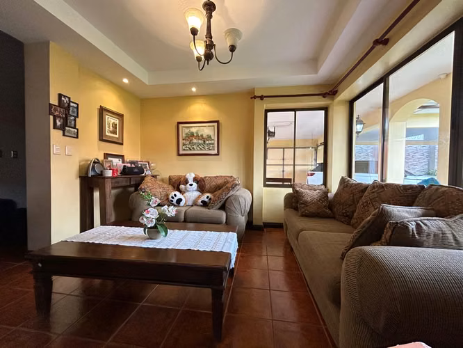 ¡Casa en venta en Residencial Quizarco – Con amplio rancho incluido!