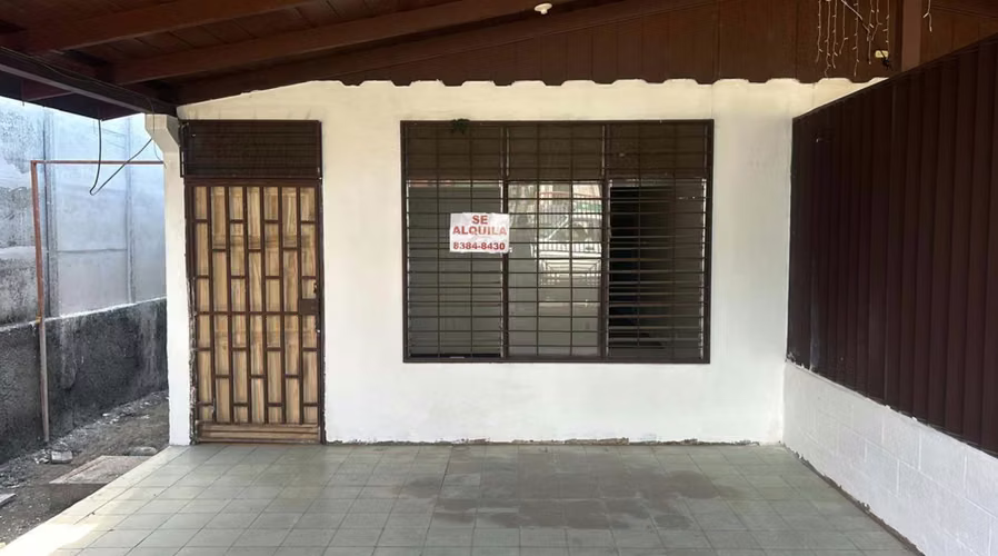 Venta de propiedad con dos casas en Puntarenas Centro!