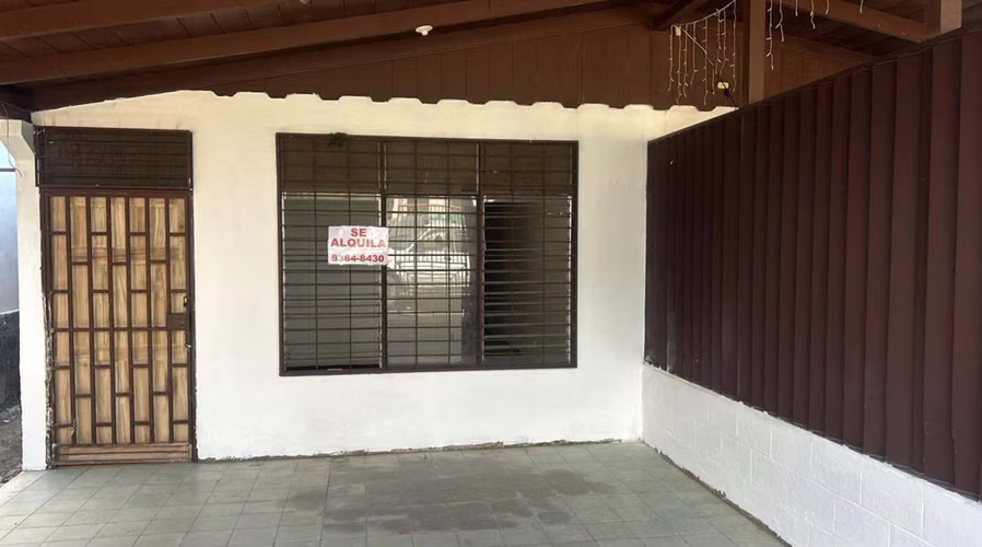 Venta de propiedad con dos casas en Puntarenas Centro!