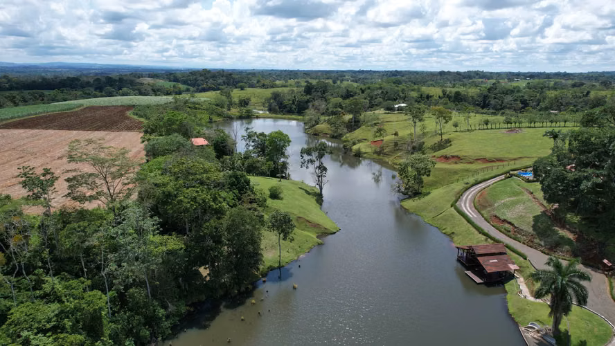Lote de lujo - comunidad cerrada en San Carlos - Imagen 10
