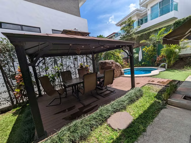 Casa equipada en Condominio Francosta con piscina 3 dormitorios oficina - Imagen 6