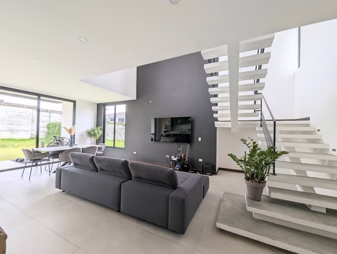 MODERNA CASA EN CONDOMINIO Heredia Ulloa Barreal - Imagen 12