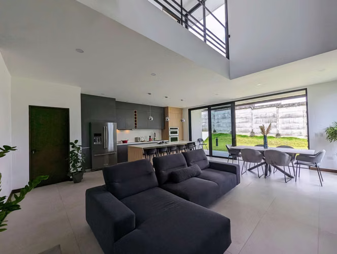 MODERNA CASA EN CONDOMINIO Heredia Ulloa Barreal - Imagen 2