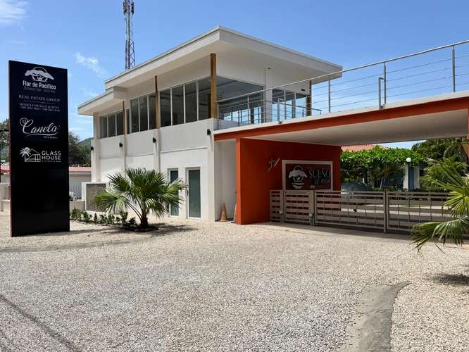 LOCAL COMERCIAL EN ALQUILER PLAYA POTRERO - Imagen 2