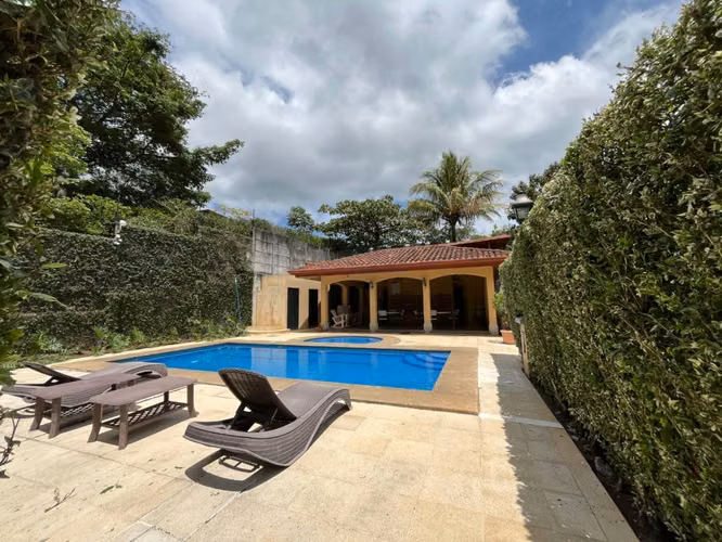 Venta de casa en Ciudad Colón