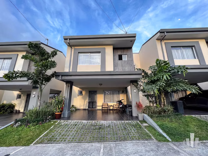 Casa en venta en Condominio Los Alamos