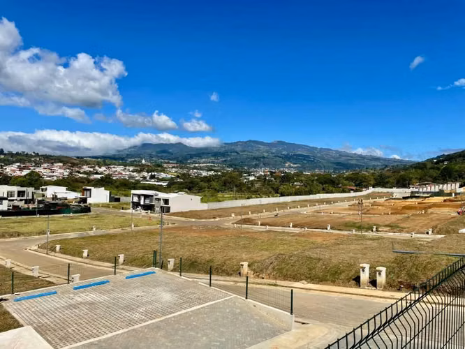 CURRIDABAT CONDOMINIO DE LOTES EN AYARCO SUR 200m2 por $112.000 - Imagen 7