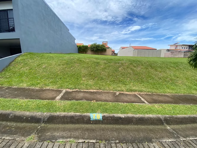 Lote en venta Lomas del Bosque - Imagen 2