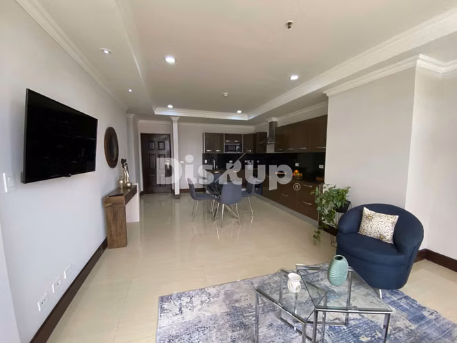 Venta de Apartamento de 2 hab. en condominio. San José, Sabana Sur