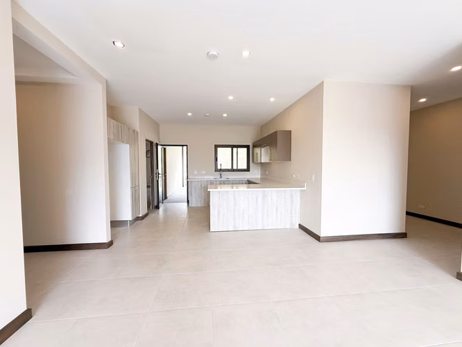Venta de apartamento en El Alto de las Palomas, Santa Ana