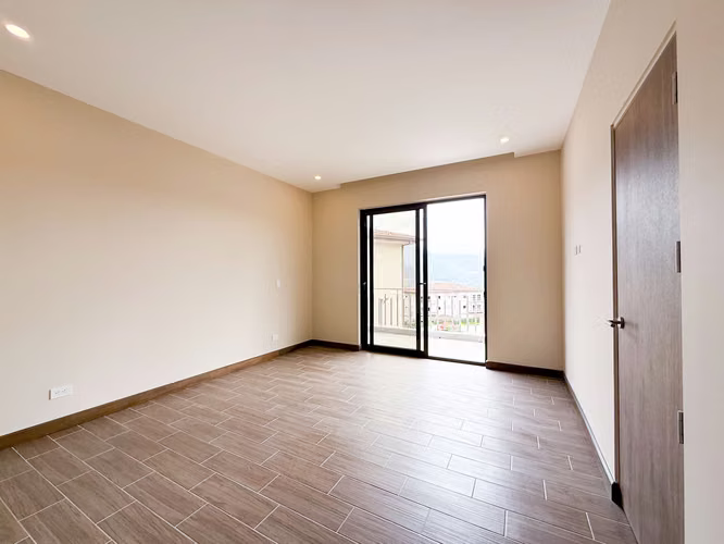 Venta de apartamento en El Alto de las Palomas, Santa Ana