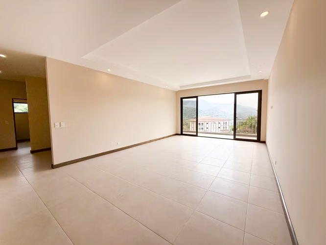 Venta de apartamento en El Alto de las Palomas, Santa Ana