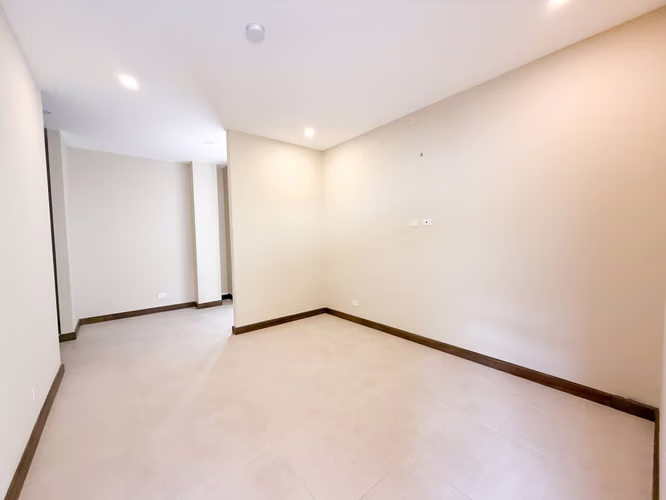 Venta de apartamento en El Alto de las Palomas, Santa Ana