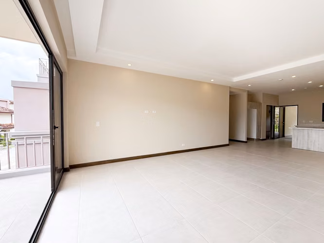Venta de apartamento en El Alto de las Palomas, Santa Ana