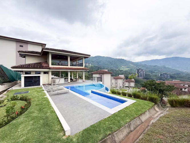 Venta de apartamento en El Alto de las Palomas, Santa Ana