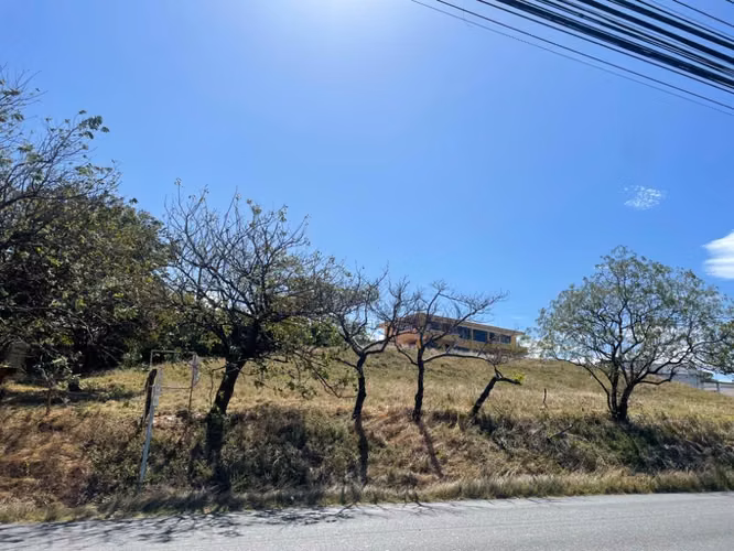 ESCAZÚ GUACHIPELIN NORTE LOTE EN VENTA DE USO MIXTO - Imagen 5