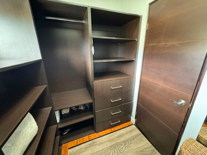 SE VENDE CASA EN EXCLUSIVO CONDOMINIO Curridabat (Lomas de Granadilla)) - Imagen 11