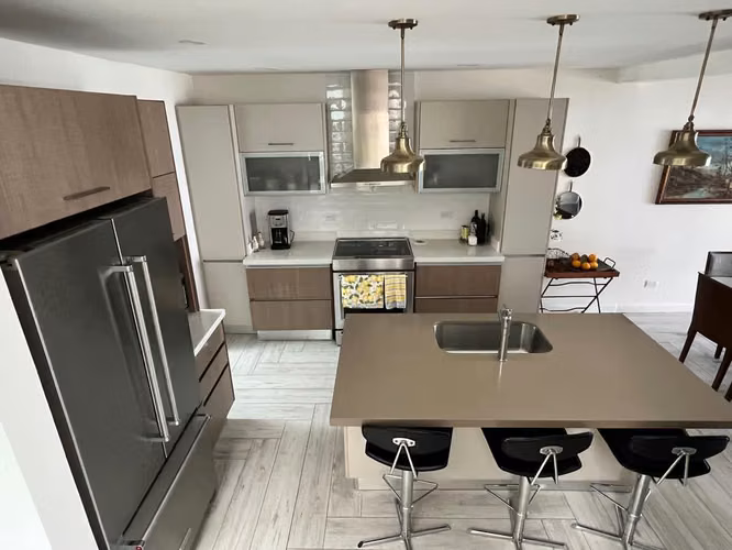 SE VENDE CASA EN EXCLUSIVO CONDOMINIO Curridabat (Lomas de Granadilla)) - Imagen 3