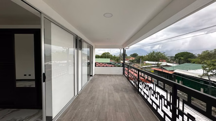 ¡Oportunidad! Compre una casa y alquile la otra