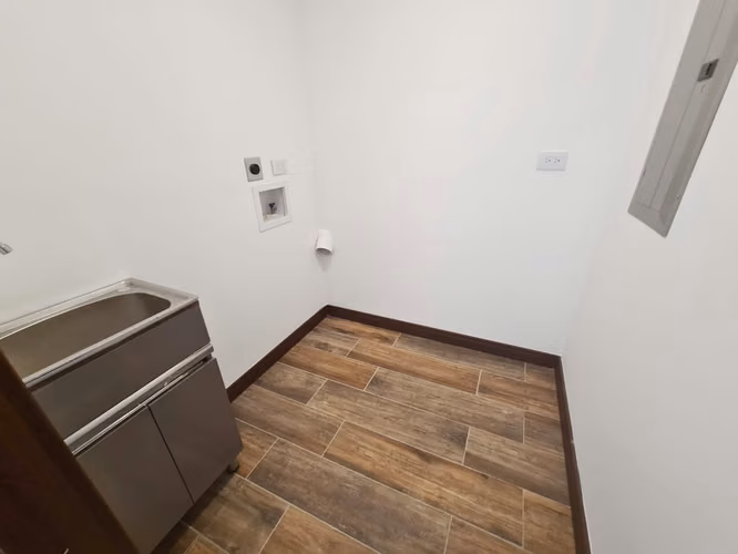 Se vende Apartamento en Condo. Vía Natura, para Inversión Guayabos, Curridabat (FE).