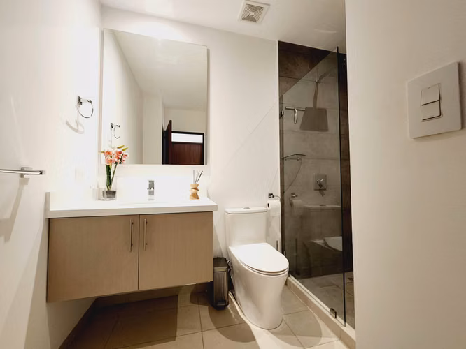 Alquiler de apartamento con jardin, Condominio Parques del Sol, Santa Ana - Imagen 11