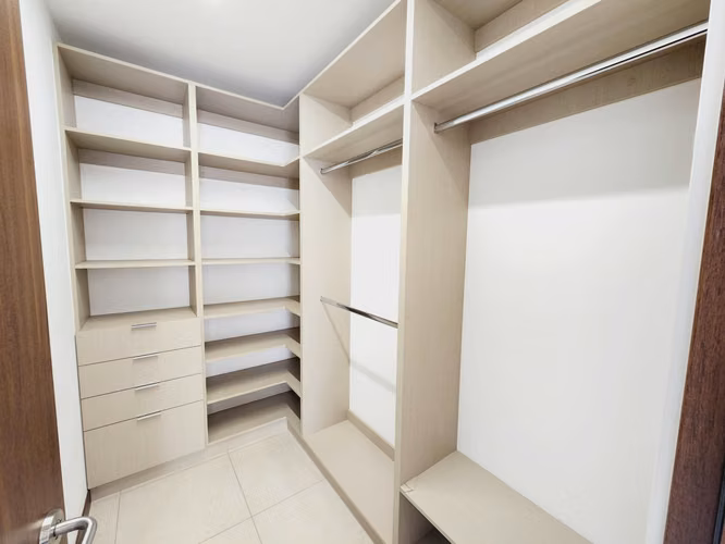 Alquiler de apartamento con jardin, Condominio Parques del Sol, Santa Ana - Imagen 9