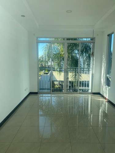 Curridabat. Apartamento en VENTA en Condominio en Ayarco Sur - Imagen 12