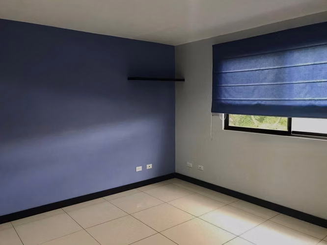 ALQUILER DE CASA EN EL CENTRO DE SANTA ANA - Imagen 5