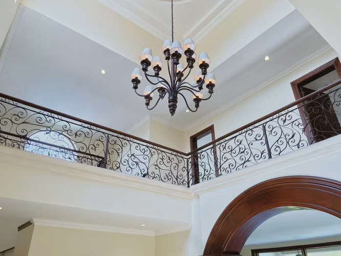 SE ALQUILA CASA DE LUJO EN VALLE DEL SOL - Imagen 11