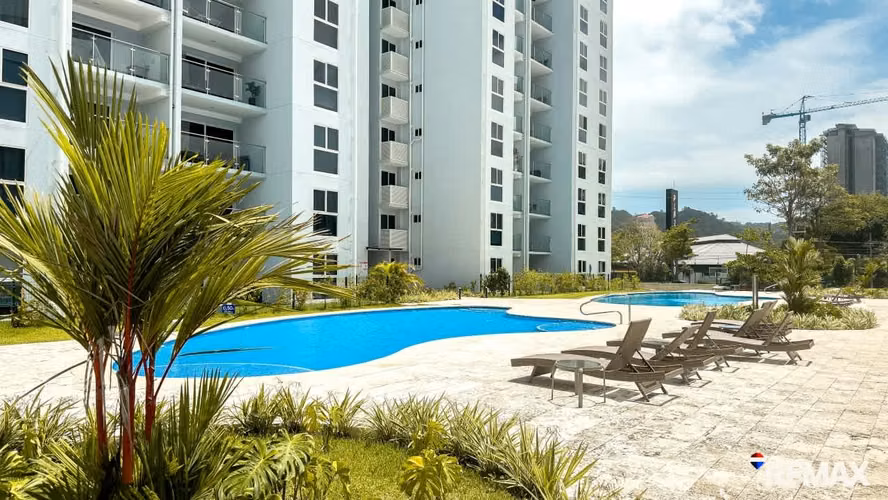 Venta de Condo-Serenidad al Atardecer: Condominio con Vista al Océano en Jaco Beach