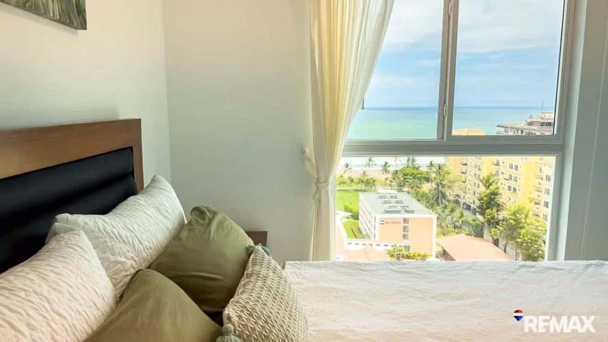 Venta de Condo-Serenidad al Atardecer: Condominio con Vista al Océano en Jaco Beach