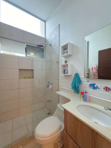 VENTA DE CASA EN CONDOMINIO EN SANTA ANA - Imagen 7