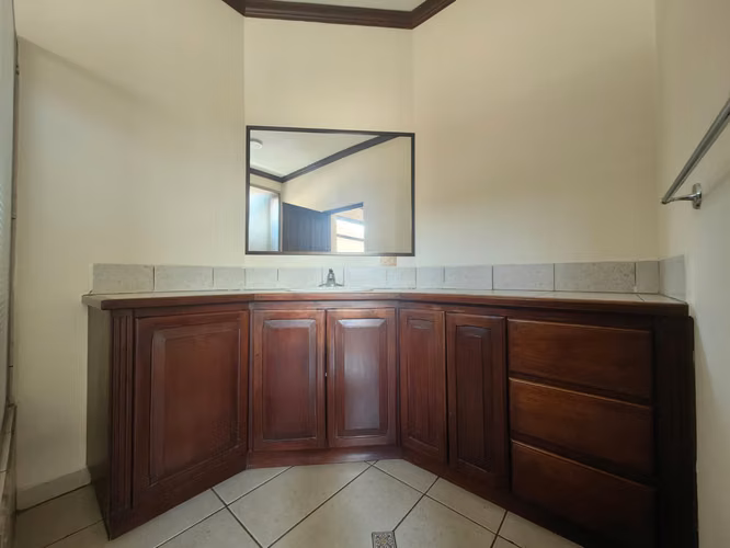 Escazú, Guachipelín Se vende casa en condominio - Imagen 14