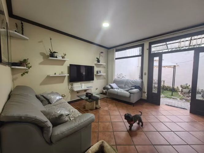 Escazú, Guachipelín Se vende casa en condominio - Imagen 2
