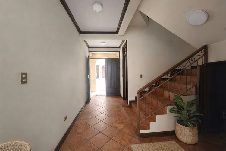 Escazú, Guachipelín Se vende casa en condominio - Imagen 9