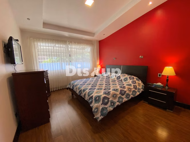 Venta de casa de 4 hab. en amplio terreno. San Rafael. Montes de Oca